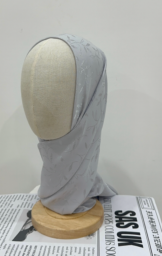 Long Paisley Scarves| Light grey