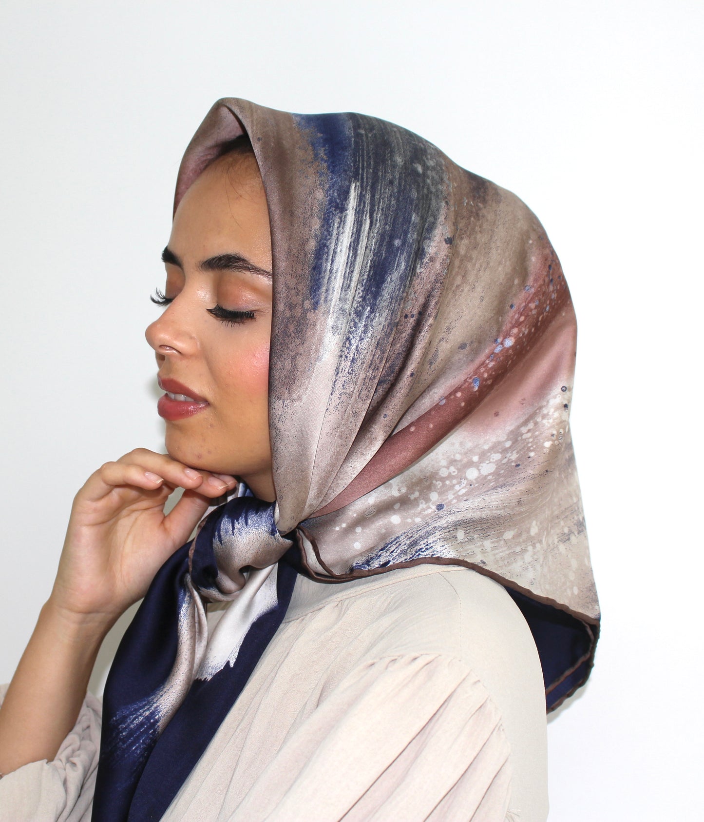 Patterned Sqaure Hijab | Midnight