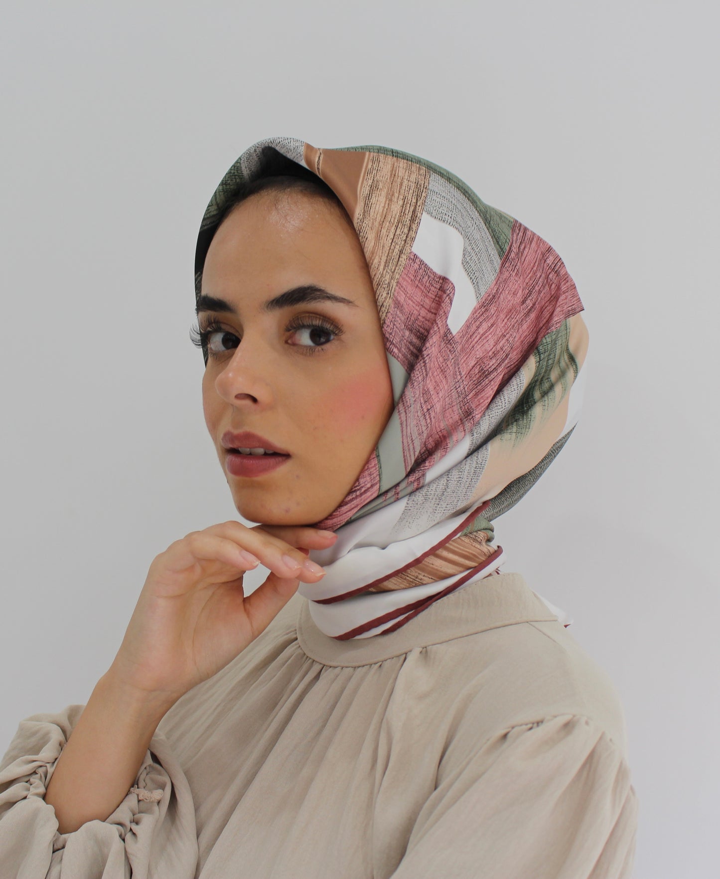 Patterned Sqaure Hijab | Champagne Pink